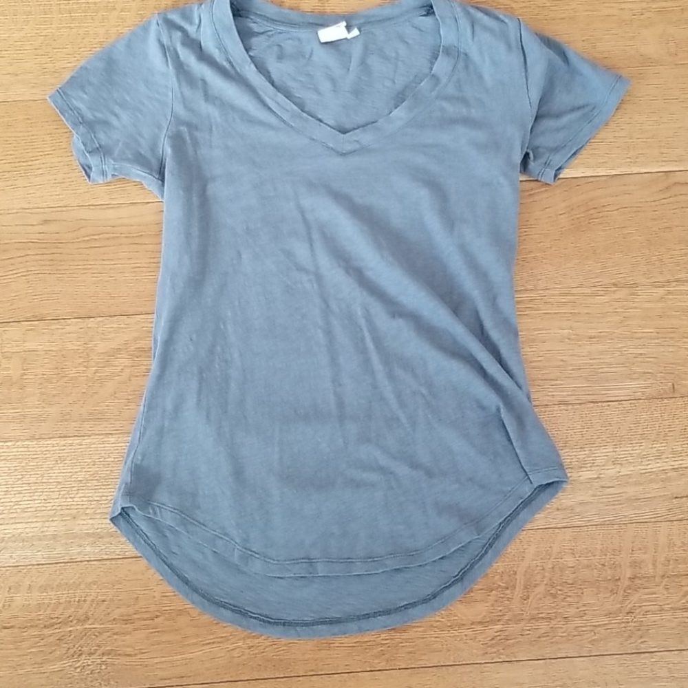 White crow slub v neck small